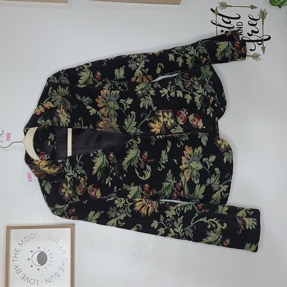 H&M tapestry floral Blazer - Picture 1 of 16